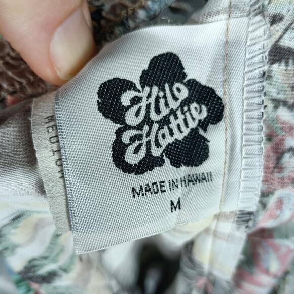 Hilo Hattie Shorts Womens Medium Hawaiian Rayon Beach Tropical Print Flowy - Picture 2 of 10